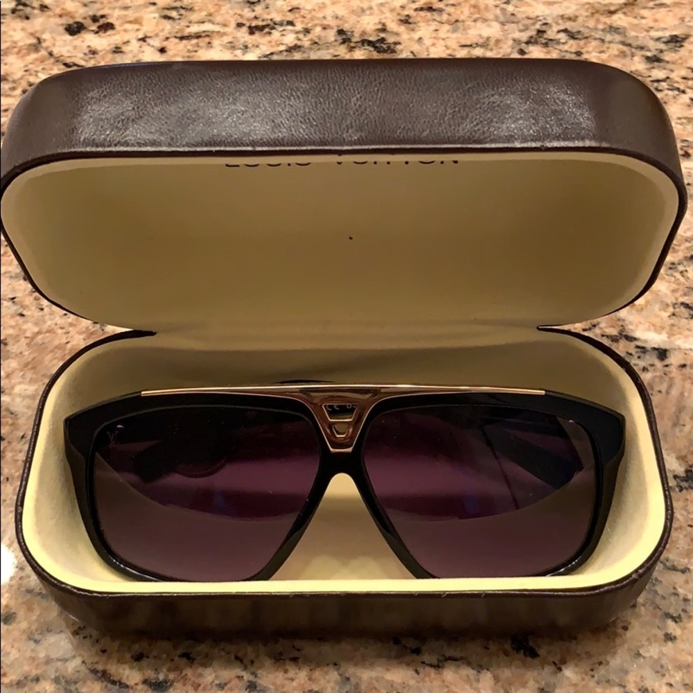 Louis Vuitton Sun Glasses
